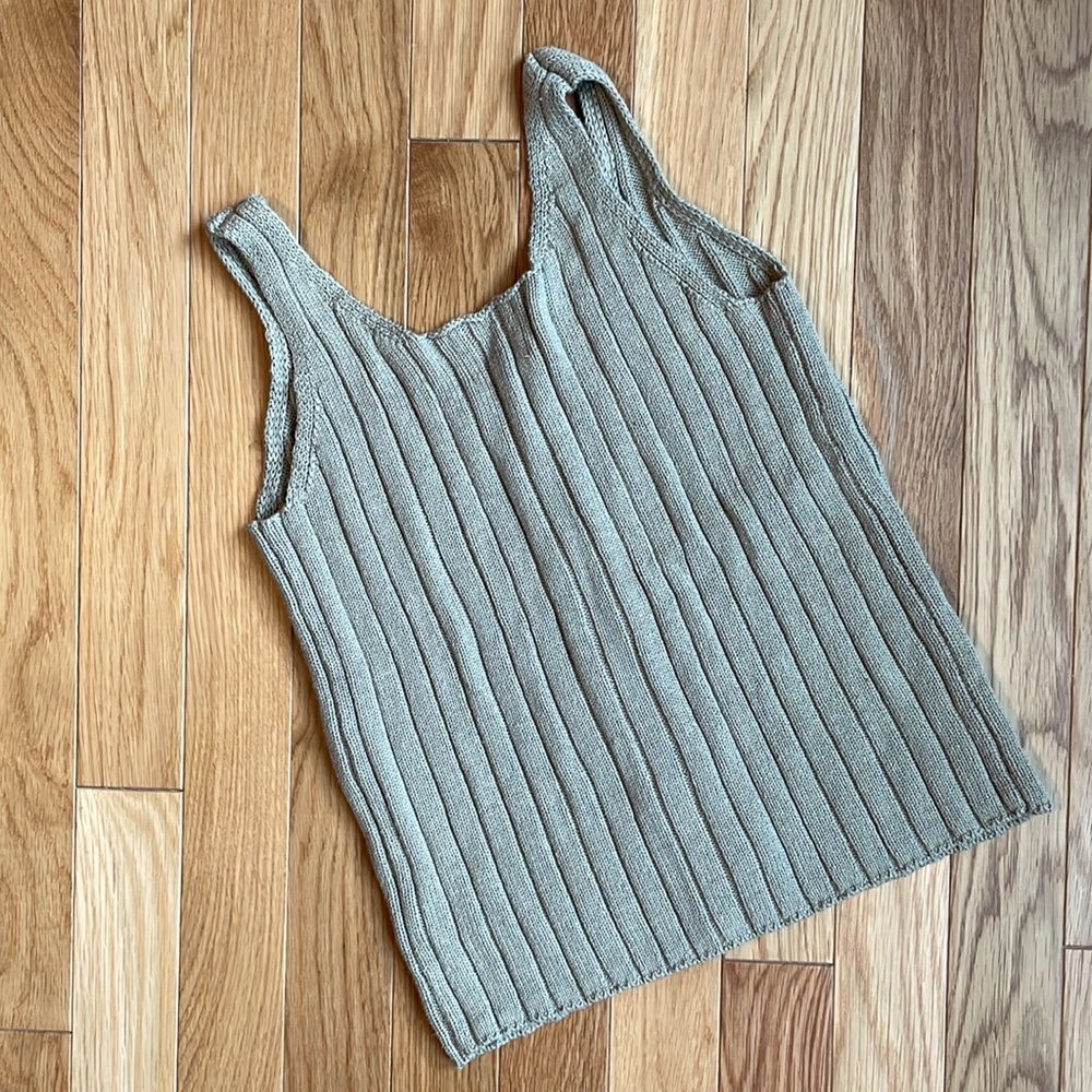 Stretchy Ribbed Button Down Tank - Picture 4 of 4